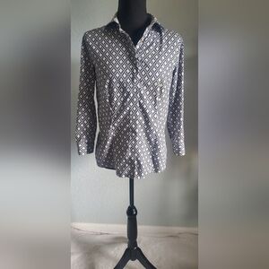 Talbots Button Down Form Fitting Casual Shirt Size 4